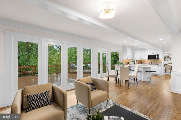 Dining room, Interior, Kitchen, Living room, Recessed Lighting, Wood Texture Flooring