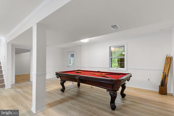 Billiard Table, Game Room, Interior, Wood Texture Flooring