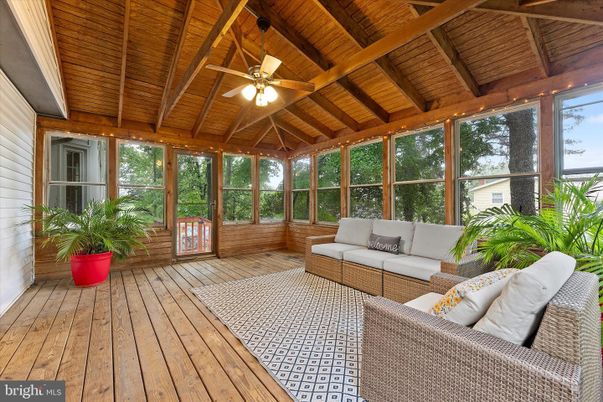 Interior, Living room, Sun Room, Wooden Beams, Wooden Ceilings, Wood Texture Flooring