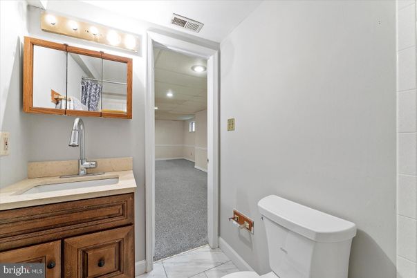 Bathroom, Interior, Recessed Lighting