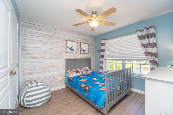 Bedroom, Interior, Wood Texture Flooring, Wooden Walls