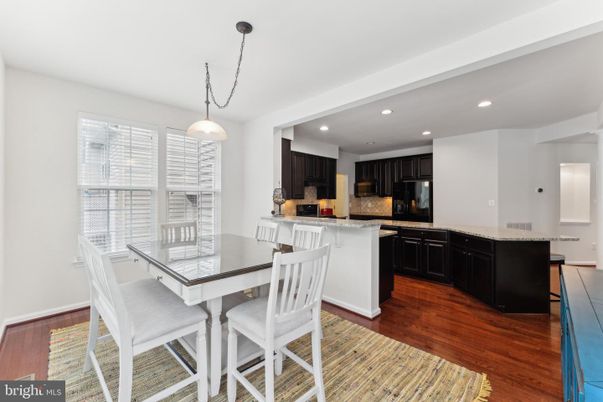 Dining room, Interior, Kitchen, Pendant Lights, Recessed Lighting, Wood Texture Flooring