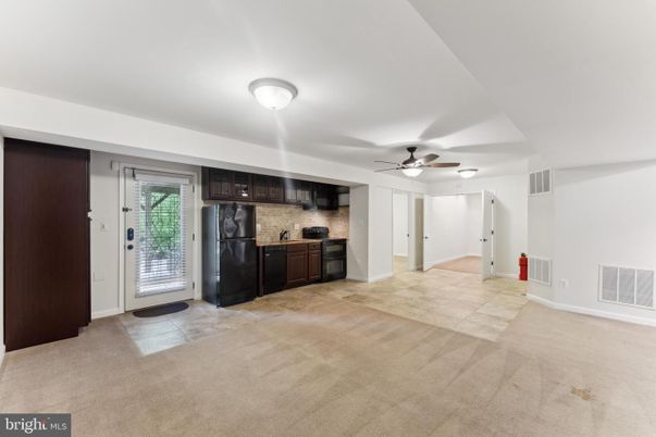 Empty room, Interior, Kitchen