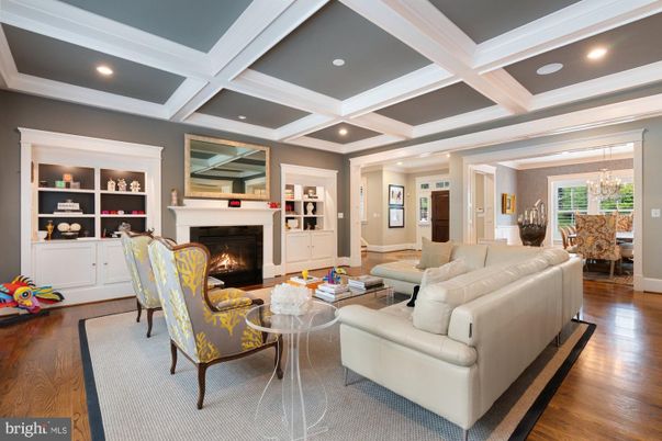 Chandelier, Dining room, Fireplace, Interior, Living room, Recessed Lighting, Wood Texture Flooring