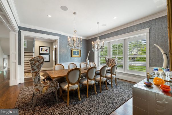 Chandelier, Dining room, Interior, Recessed Lighting, Wood Texture Flooring