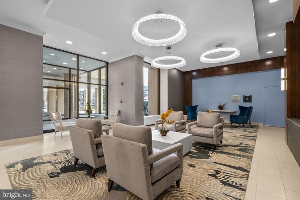Dining room, Interior, Living room, Pendant Lights, Recessed Lighting