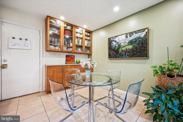 Dining room, Interior, Recessed Lighting