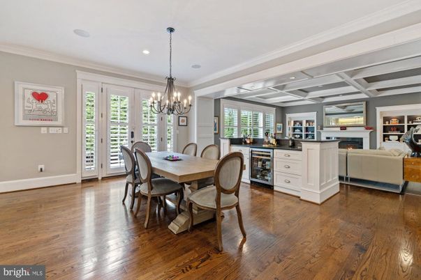 Chandelier, Dining room, Fireplace, Interior, Living room, Recessed Lighting, Wood Texture Flooring