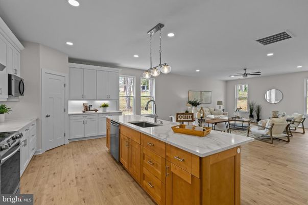 Interior, Kitchen, Living room, Pendant Lights, Recessed Lighting, Stainless Steel Appliances, Wood Texture Flooring