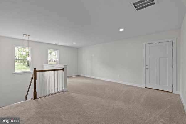 Empty room, Interior, Pendant Lights, Recessed Lighting