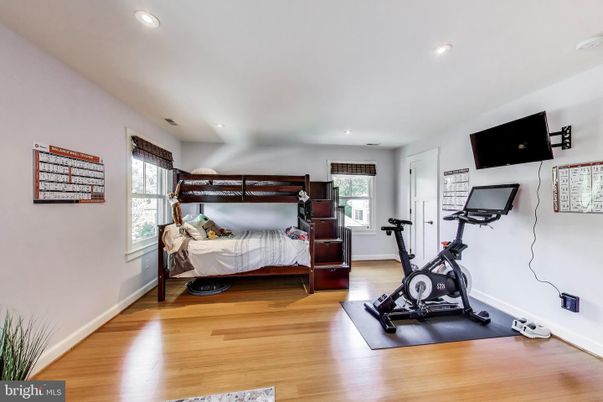 Bedroom, Fitness Equipment, Interior, Recessed Lighting, Wood Texture Flooring