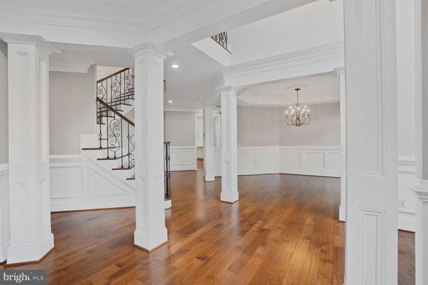 Chandelier, Empty room, Interior, Recessed Lighting, Wood Texture Flooring