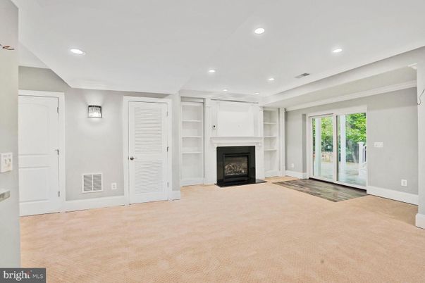 Empty room, Fireplace, Interior, Recessed Lighting