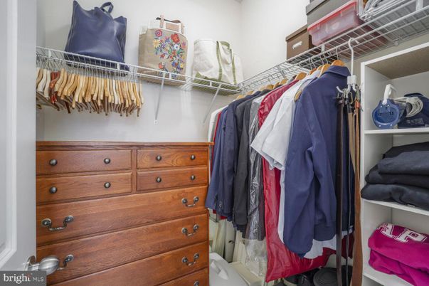 Interior, Walk-in Closets