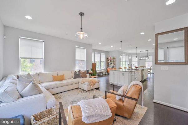 Interior, Kitchen, Living room, Pendant Lights, Recessed Lighting, Wood Texture Flooring