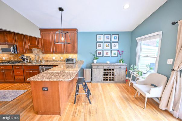Interior, Kitchen, Pendant Lights, Recessed Lighting, Wood Texture Flooring