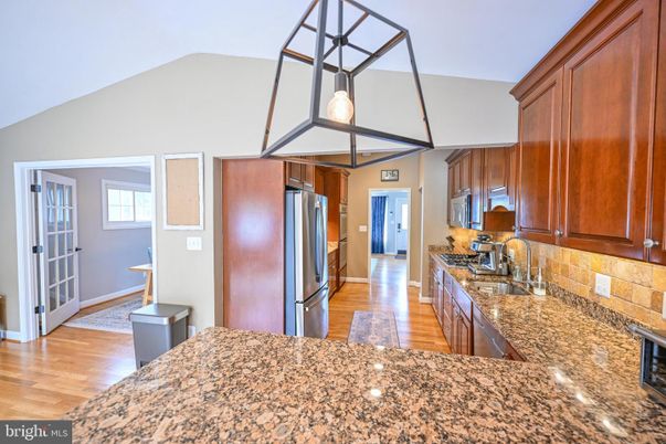 Interior, Kitchen, Pendant Lights, Wood Texture Flooring