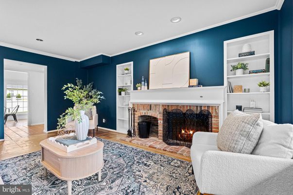 Fireplace, Interior, Living room, Recessed Lighting