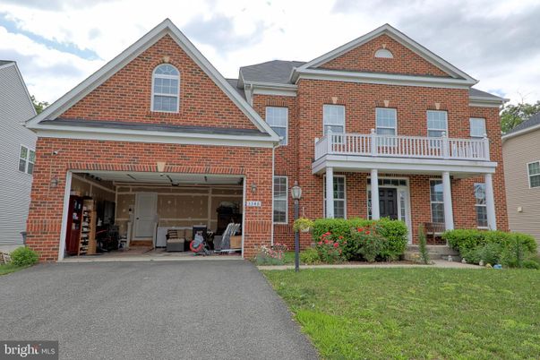Exterior, Facade, Brick Facade, Brick Traditional