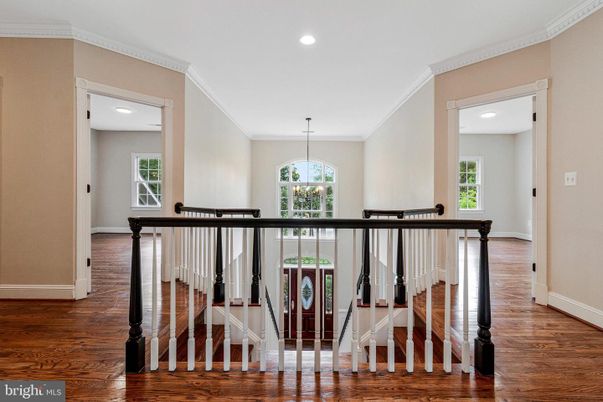 Interior, Pendant Lights, Recessed Lighting, Wood Texture Flooring