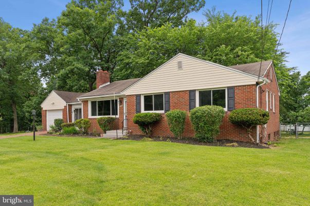 Attached, Backyard, Detached Garage, Exterior, Facade, Brick Facade, Ranch