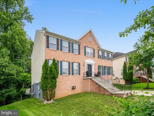 Backyard, Exterior, Facade, Brick Facade, Rowhouse