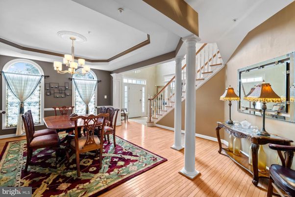Chandelier, Dining room, Interior, Recessed Lighting, Wood Texture Flooring