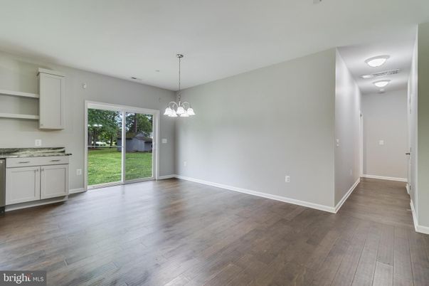 Empty room, Interior, Pendant Lights, Wood Texture Flooring