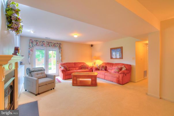 Fireplace, Interior, Living room, Recessed Lighting