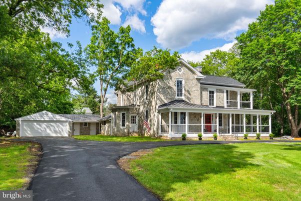 Backyard, Detached Garage, Exterior, Facade, Georgian