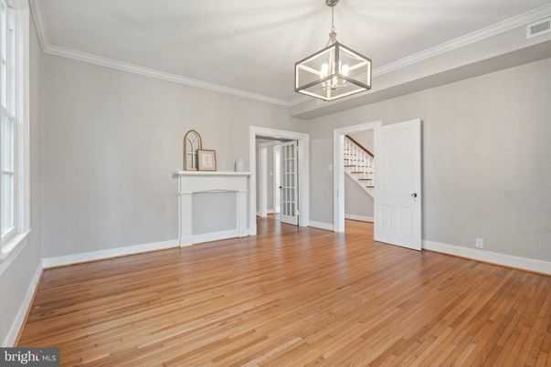 Empty room, Interior, Pendant Lights, Wood Texture Flooring