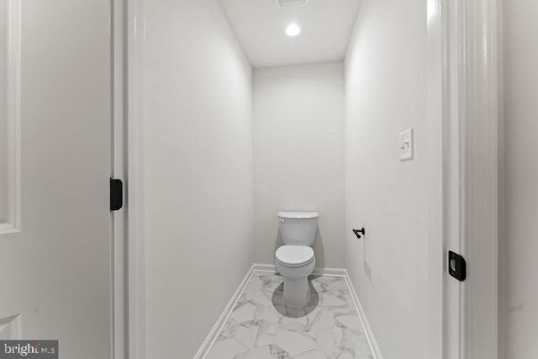 Bathroom, Interior, Marble, Recessed Lighting
