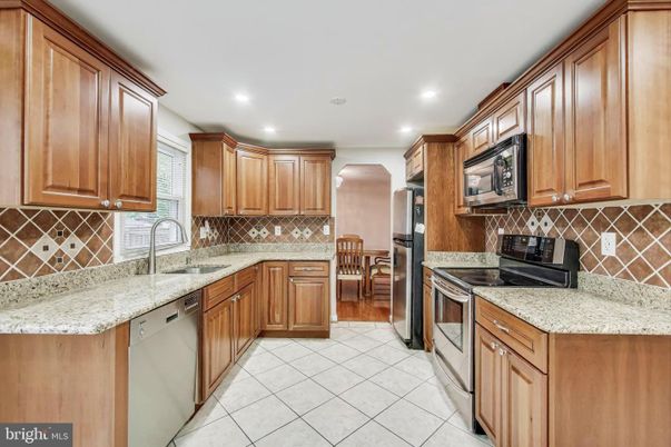 Dining room, Interior, Kitchen, Recessed Lighting