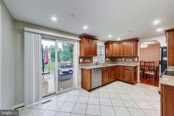 Dining room, Interior, Kitchen, Recessed Lighting