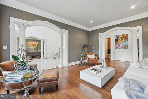 Chandelier, Interior, Living room, Recessed Lighting, Wood Texture Flooring