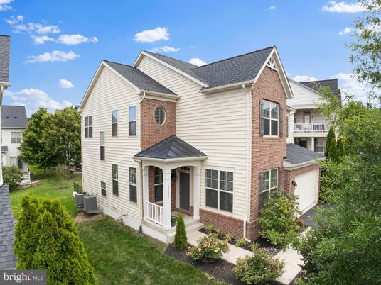 Attached, Exterior, Facade, Brick Facade, Farmhouse