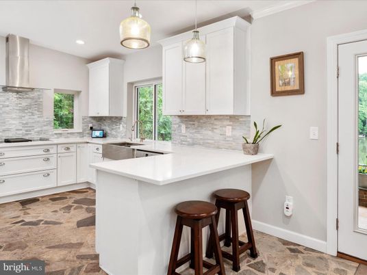 Interior, Kitchen, Pendant Lights, Recessed Lighting