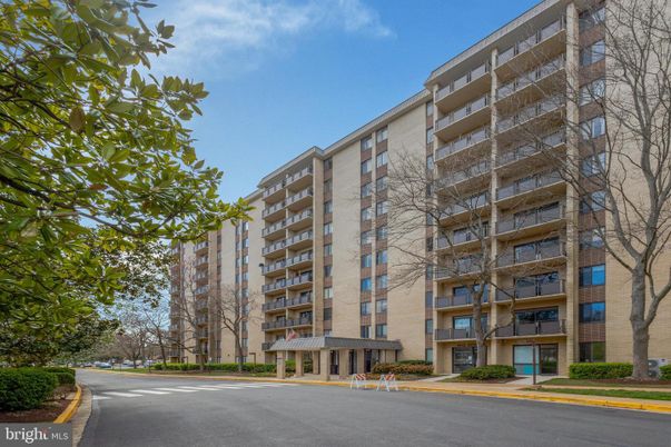 Exterior, Facade, Condo Building