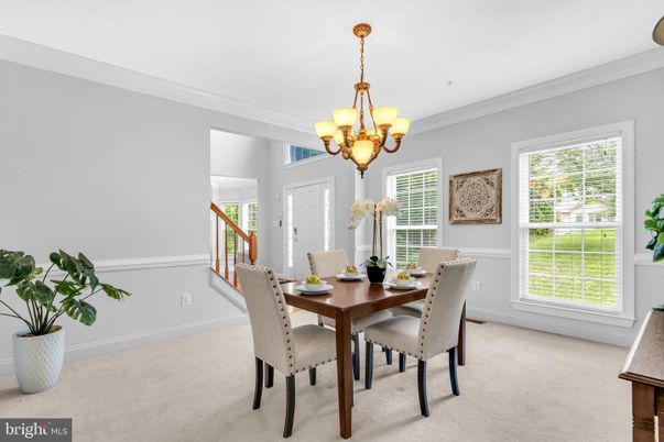 Chandelier, Dining room, Interior