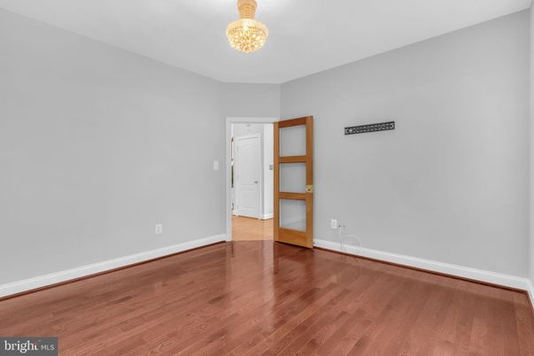Chandelier, Empty room, Interior, Wood Texture Flooring