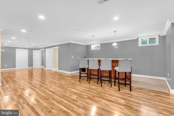 Empty room, Interior, Pendant Lights, Recessed Lighting, Wood Texture Flooring