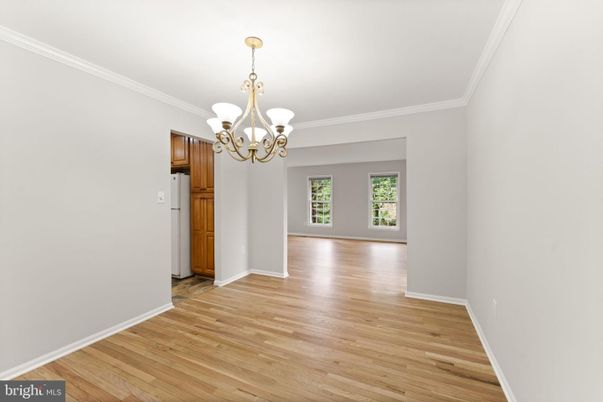 Chandelier, Empty room, Interior, Wood Texture Flooring