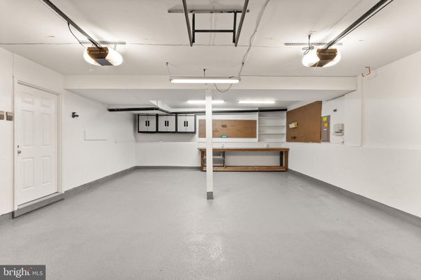 Garage, Interior