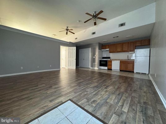 Empty room, Interior, Kitchen, Wood Texture Flooring