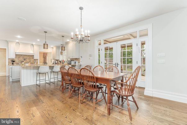 Chandelier, Dining room, Interior, Kitchen, Pendant Lights, Recessed Lighting, Wood Texture Flooring