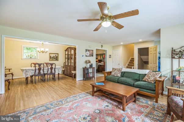 Chandelier, Dining room, Interior, Living room, Recessed Lighting, Wood Texture Flooring