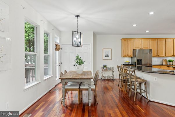 Dining room, Interior, Kitchen, Pendant Lights, Recessed Lighting, Wood Texture Flooring