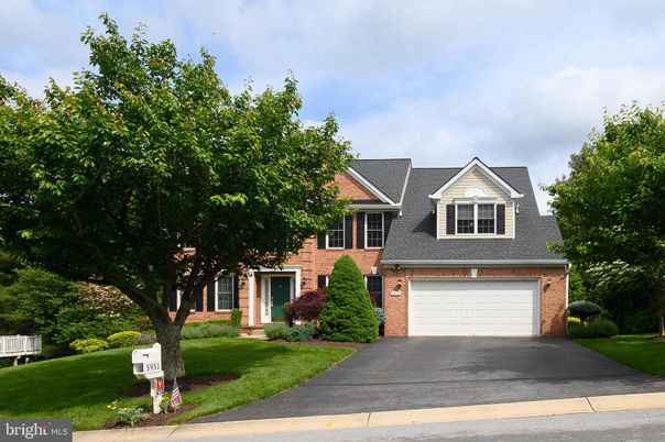 Attached, Exterior, Facade, Brick Facade, Brick Traditional
