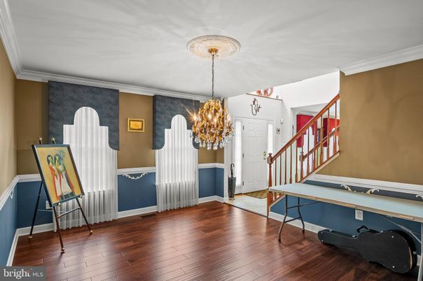Chandelier, Interior, Wood Texture Flooring