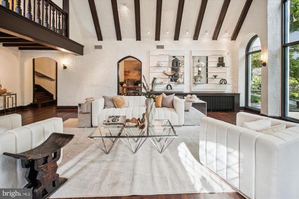 Interior, Living room, Recessed Lighting, Wooden Beams, Wood Texture Flooring